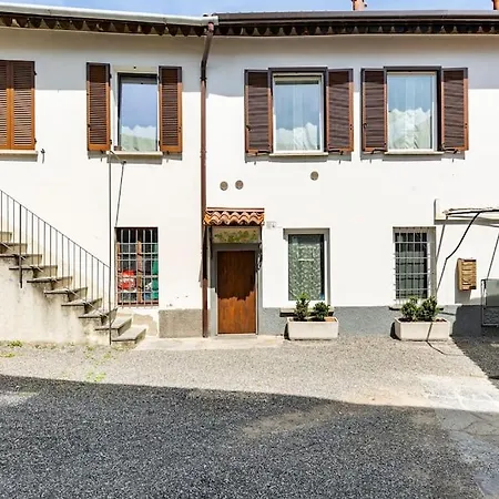 Clelia's Apartment